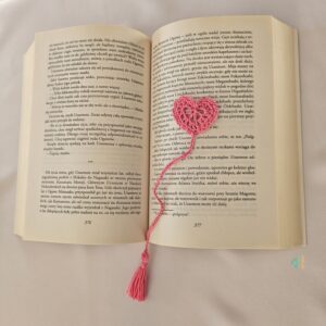 Szydełkowa zakładka do książki - serce