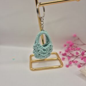 Brelok szydełkowy- mini torebka miętowa