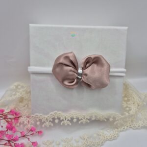 Opaska bezuciskowa z kokardą- satyna brudny róż